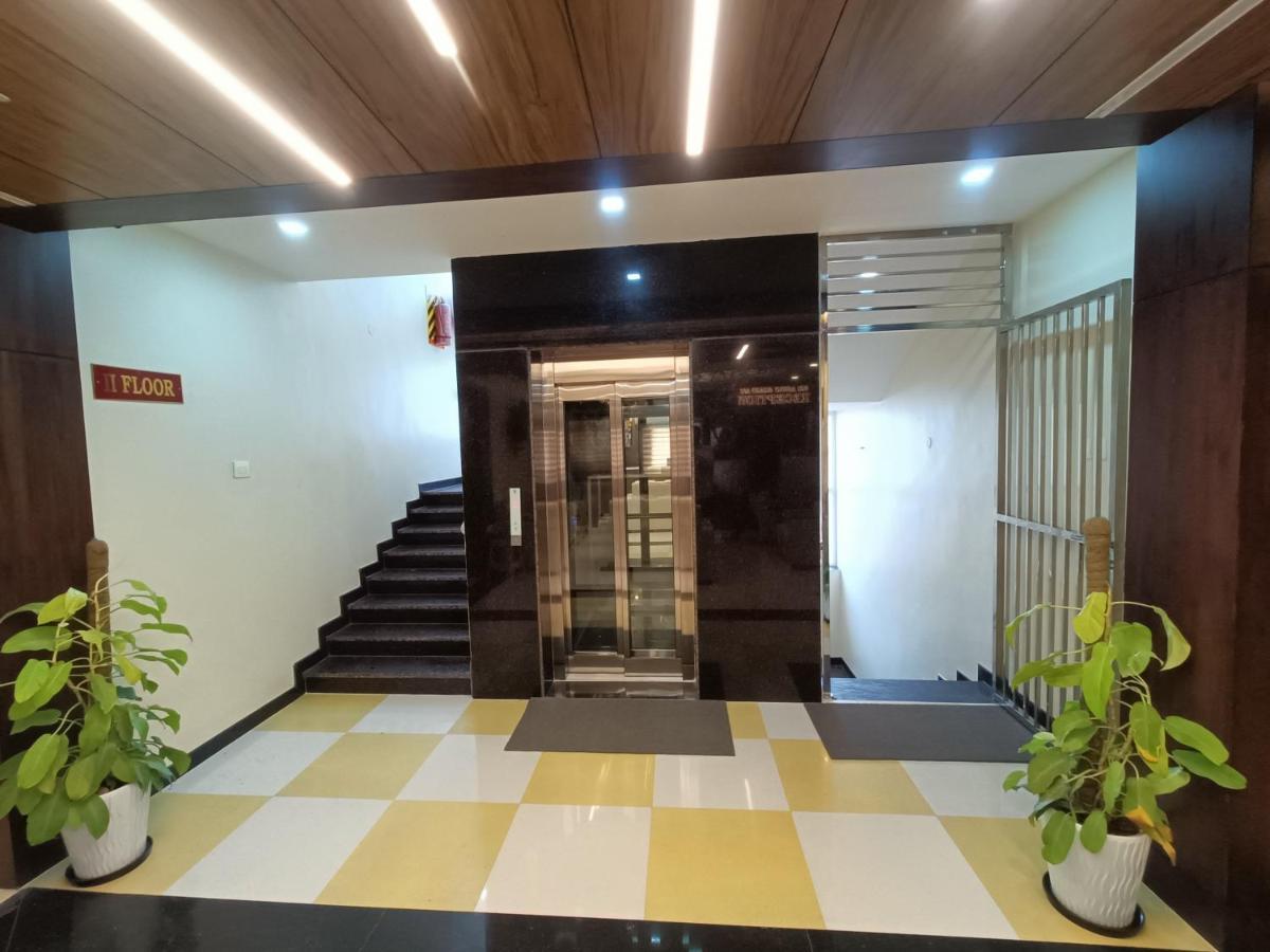 Sri Aswin Grand Hotel Nāmakkal Exterior foto