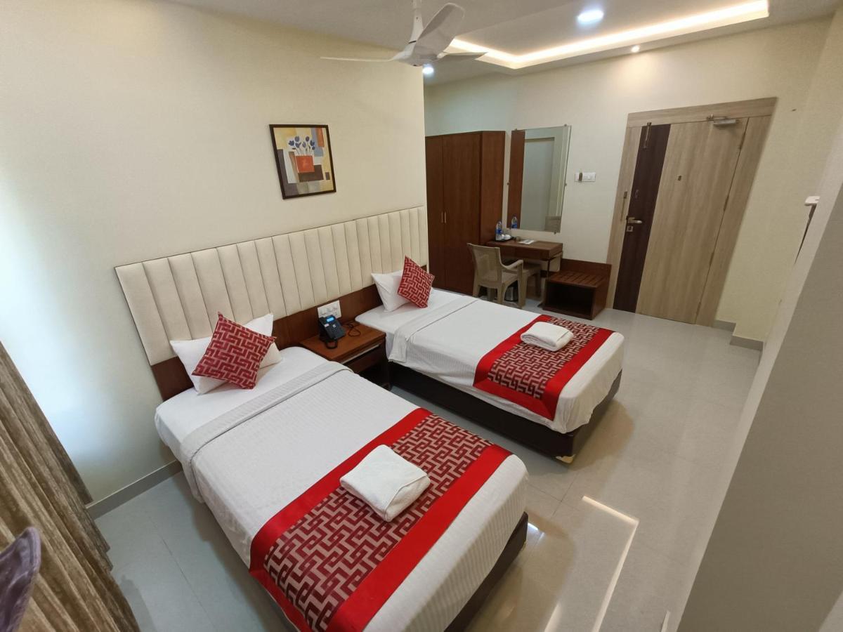 Sri Aswin Grand Hotel Nāmakkal Exterior foto