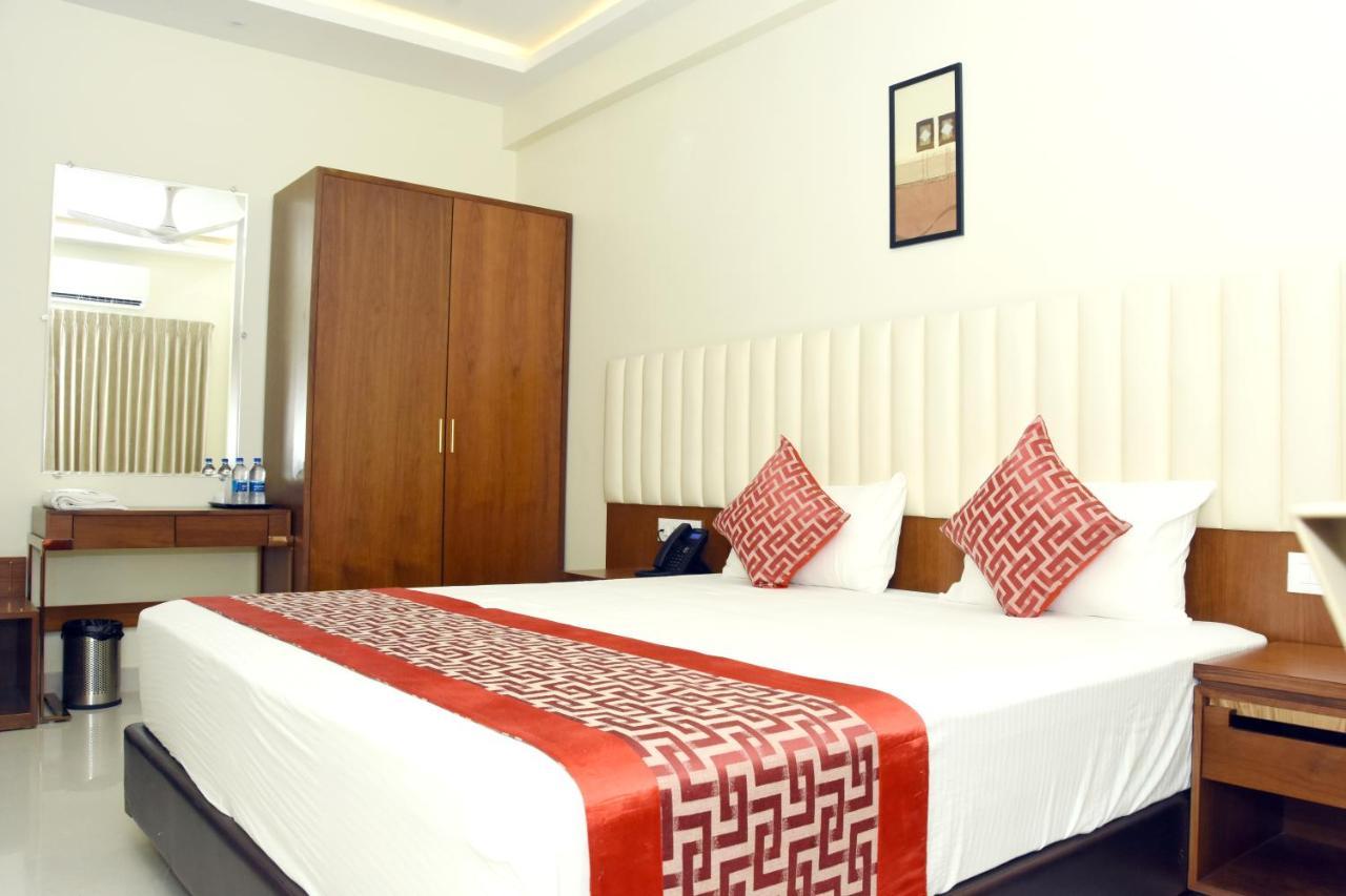 Sri Aswin Grand Hotel Nāmakkal Exterior foto