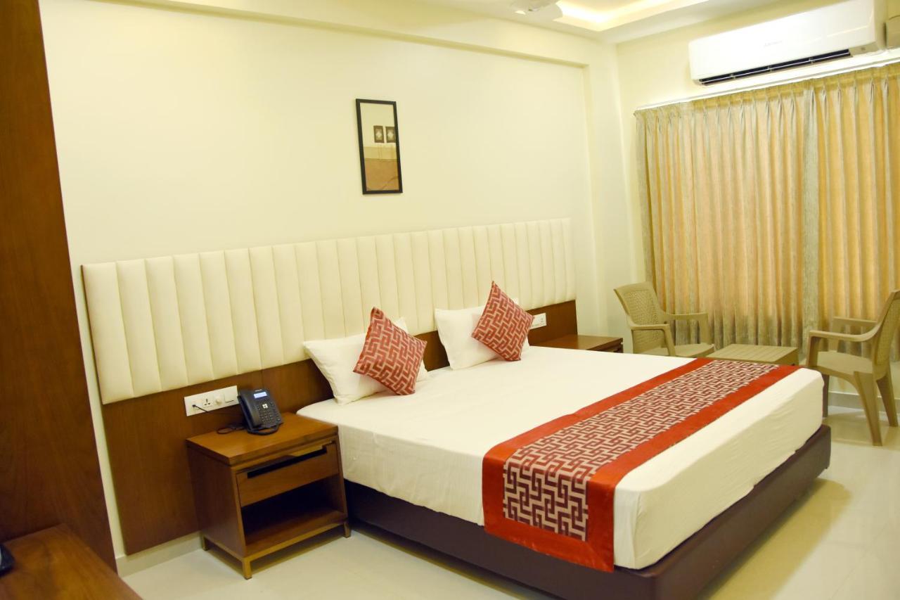 Sri Aswin Grand Hotel Nāmakkal Exterior foto
