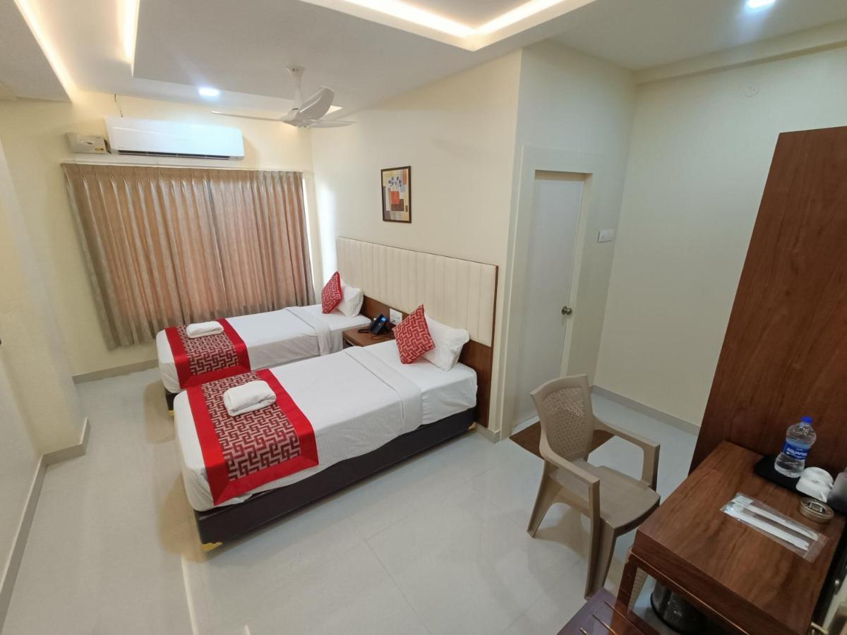 Sri Aswin Grand Hotel Nāmakkal Exterior foto